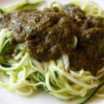 Rezept für Zoodles mit Basilikum-Pesto