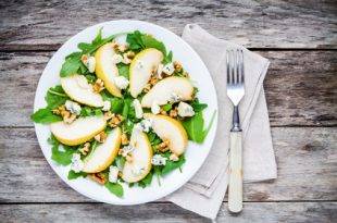 Rucola-Salat mit Schafskäse: Low Carb und so gesund