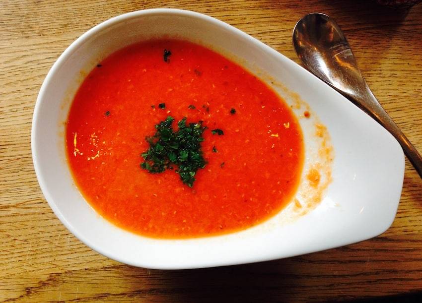 Tomaten-Paprika-Suppe