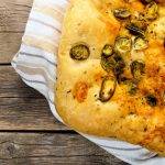 Frisch gebackenes Low-Carb-Focaccia