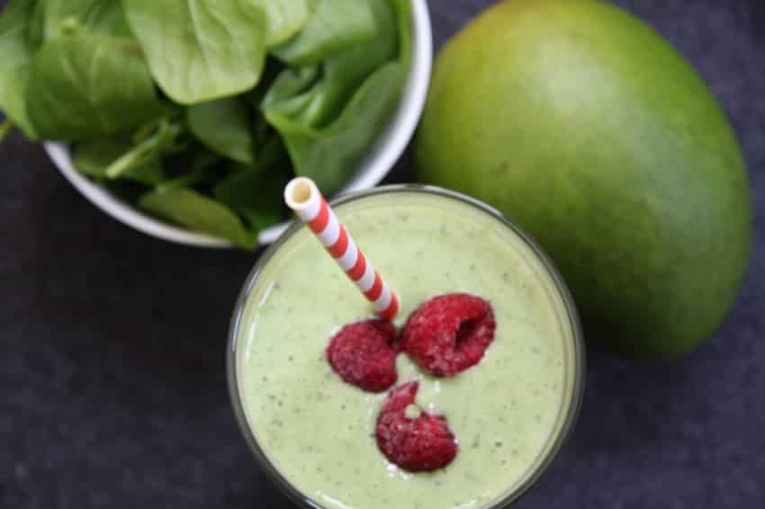 Grünkohl-Mango-Smoothie