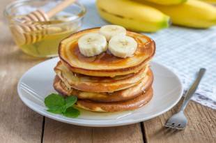 Viel Eiweiß, wenig Kohlenhydrate - mit unserem Rezept für Proteinpfannkuchen ist das möglich