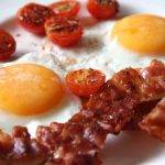 Bacon and Eggs - der perfekte Start in den Low-Carb-Tag