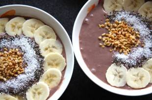 Low Carb zum Löffeln: unser Rezept für eine Schoko-Smoothie-Bowl