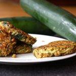 Vegetarisch und Low Carb: Soja-Bratlinge mit Zucchini
