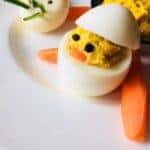 Osterküken - aus gefüllten Eiern